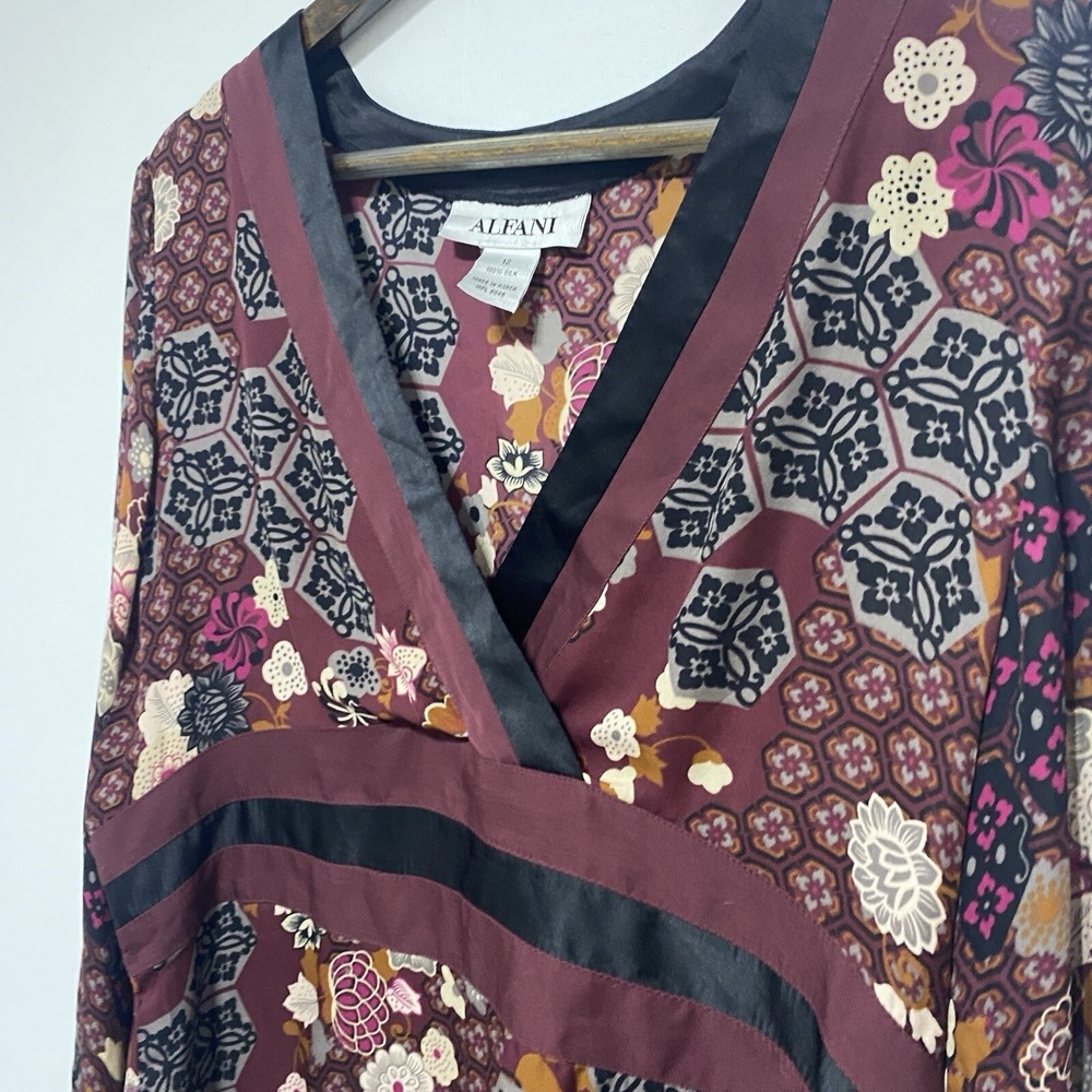 Alfani Blouse Womens 12 Purple Floral Retro Silk V Neck Long Sleeve Career Top - Picture 3 of 9